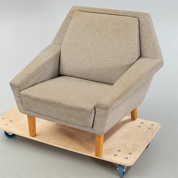 A 1960s lounge chair.