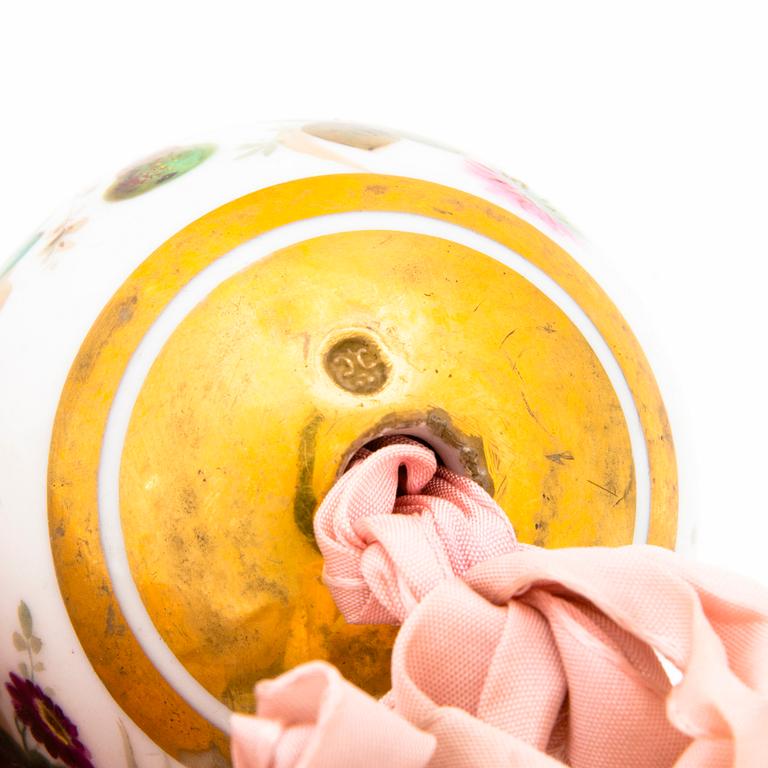 A Russian porcelain Easter egg, from the time of Nicholas I (1825–1855).