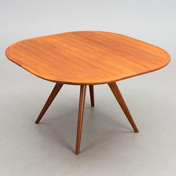 A 1960s 'Strada' coffee table for Keravan Puusepäntehdas Stockmann, Finland.