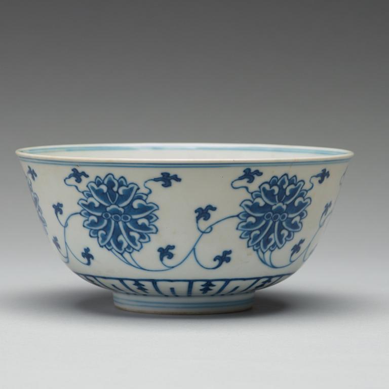 SKÅL, porslin, sen Qingdynasti, med Tongzhi sex karaktärers märke.