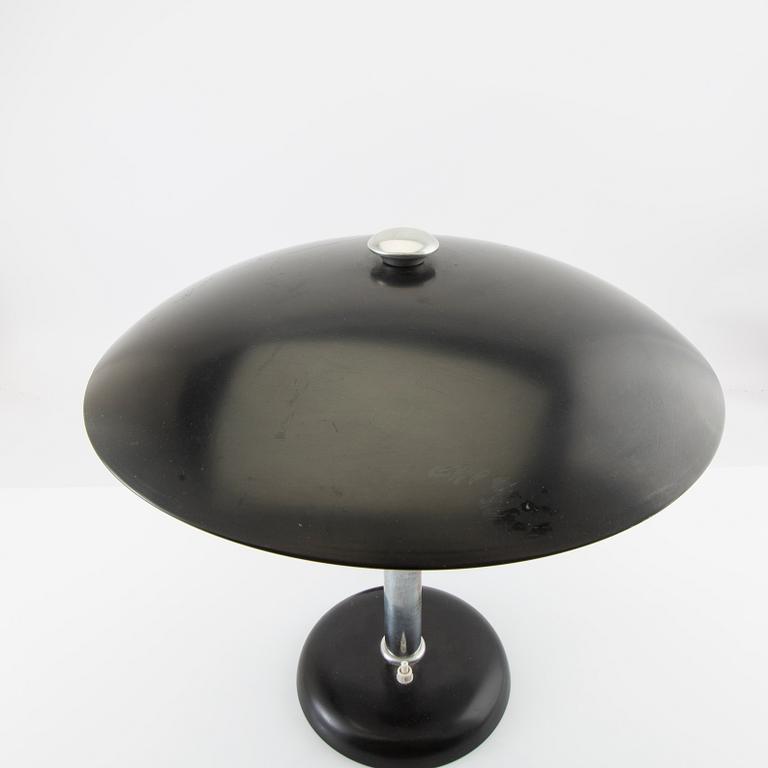 Max Schumaacher, table lamp, Metallwerk Werner Schröder, Germany, first half of the 20th century.