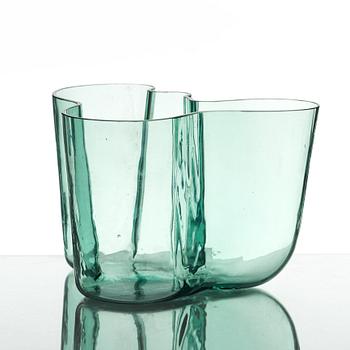 Alvar Aalto, a green tinted glass vase, Karhula, Finland ca 1937-49, model 9750.