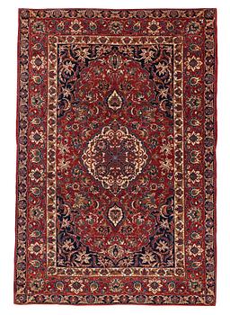 189. MATTO, a semi-antique Esfahan, ca 213,5 x 143,5-146,5 cm.