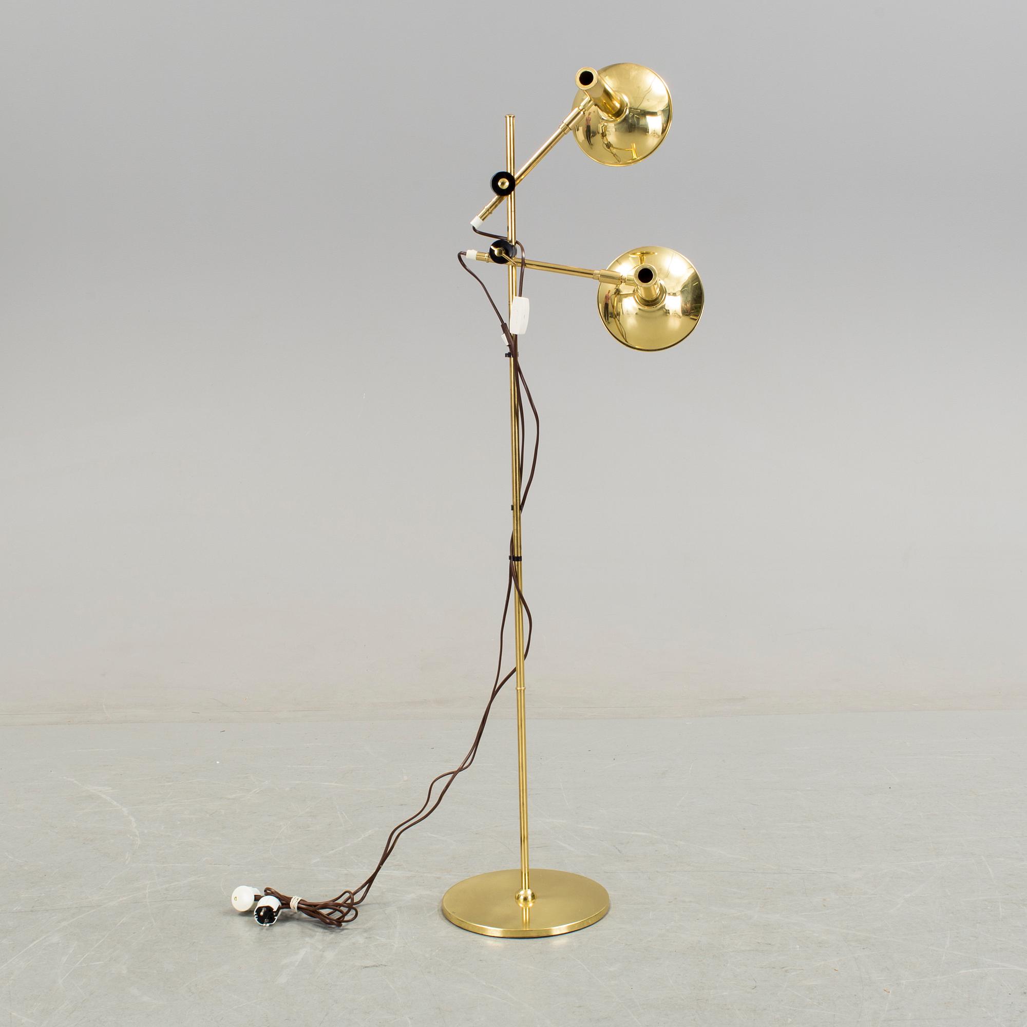 GOLVLAMPA, mässing, troligen Bergboms, 1970-tal.