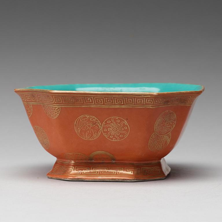 A coral red octangular bowl, late Qing dynasty. With Tongzhis seal mark in red.