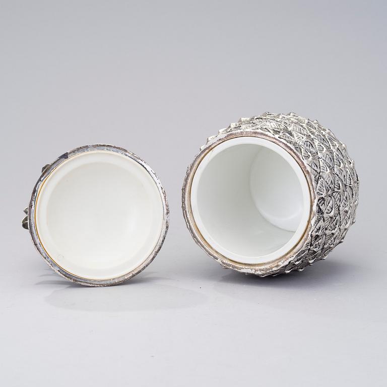 A MAURO MANETTI SIGNED 1960'S ICE BUCKET BY Fonderia d'Arte, Italy.