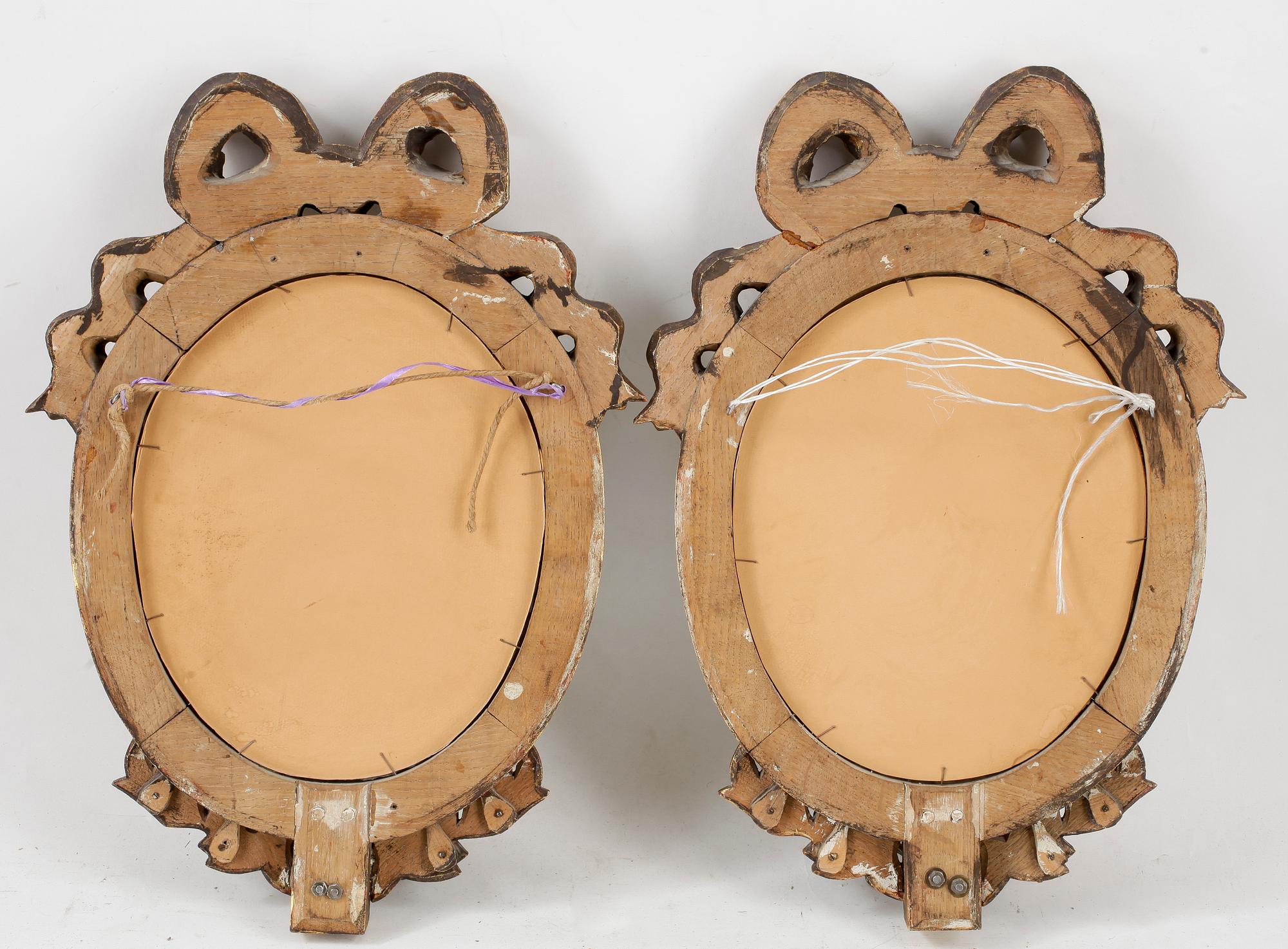 SPEGELLAMPETTER, ett par, gustaviansk stil, 1900-talets andra hälft.