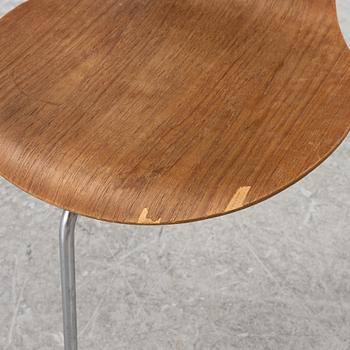 Arne Jacobsen, four 'Ant' chairs, Fritz Hansen, Denmark, 1950s/60s.