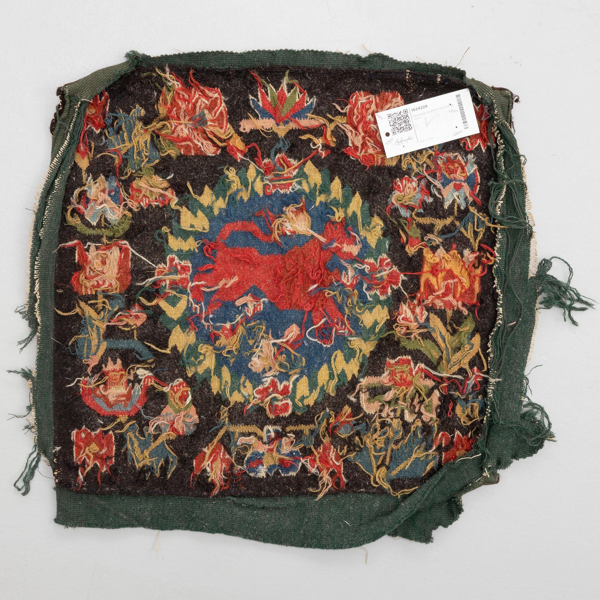 Jynne "Rött Lejon", flamskväv, 45 x 49 cm, Skåne, 1800-tal.