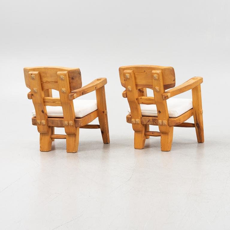 Stig Sandqvist, a pair of pine armchairs, Vemdalia, Sweden, second half of the 20th century.
