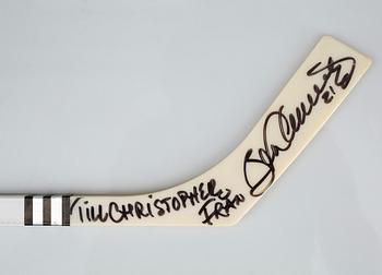 BÖRJE SALMING (1951), egenhändigt signerad barn hockeyklubba med dedikation. Daterad-91.