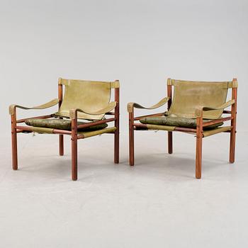 KARMSTOLAR, ett par, "Sirocco", Arne Norell, formgiven 1964.
