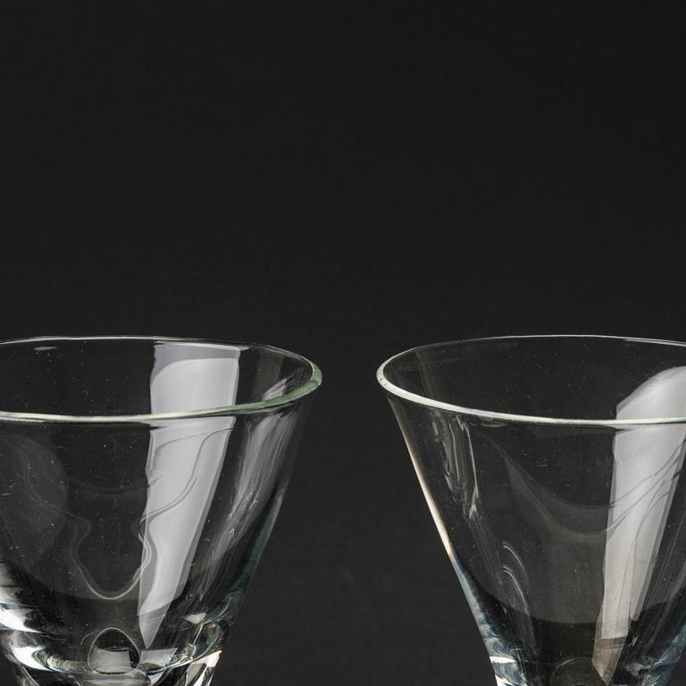 VINGLAS, SNAPSGLAS samt VATTENGLAS, 7+13+6=26 delar, "Enhörna", IKEA:s 1700-talserie, 1994.