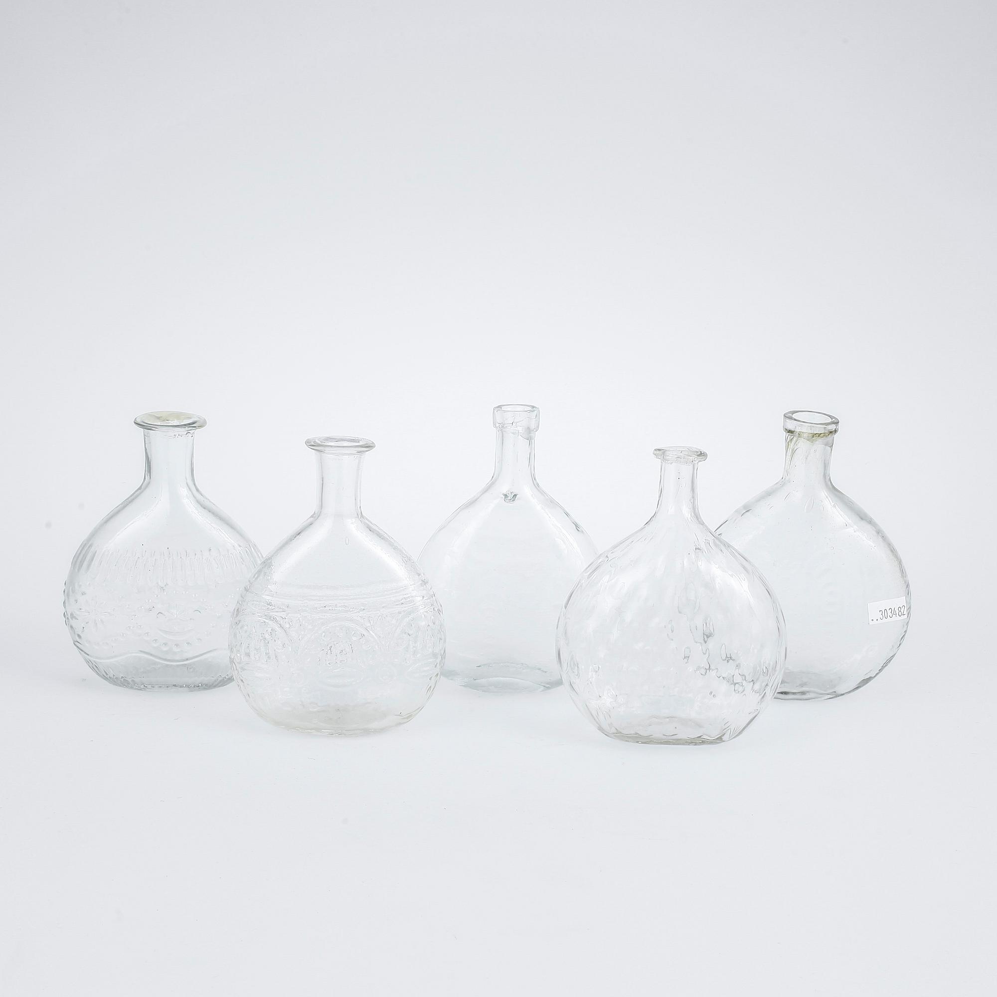 FLASKOR, 5 st, glas, 1800-tal.