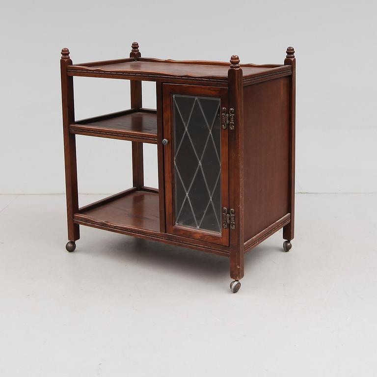 SERVERINGSVAGN, 1900-talets första hälft.