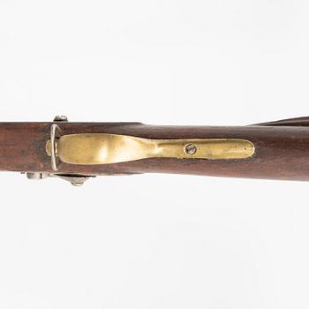 A British converted percussion gun, 18th century.