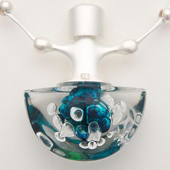 HALSSMYCKE, "Zitas Offer" sterlingsilver, akryl, Björn Weckström Lapponia 1988.