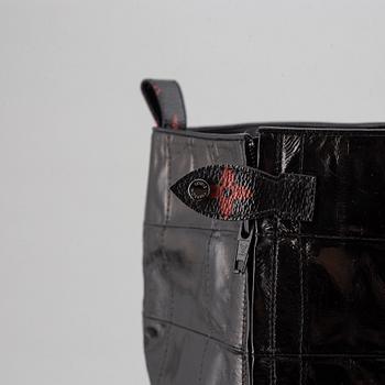 LOUIS VUITTON, a pair of letaher boots, size 37.