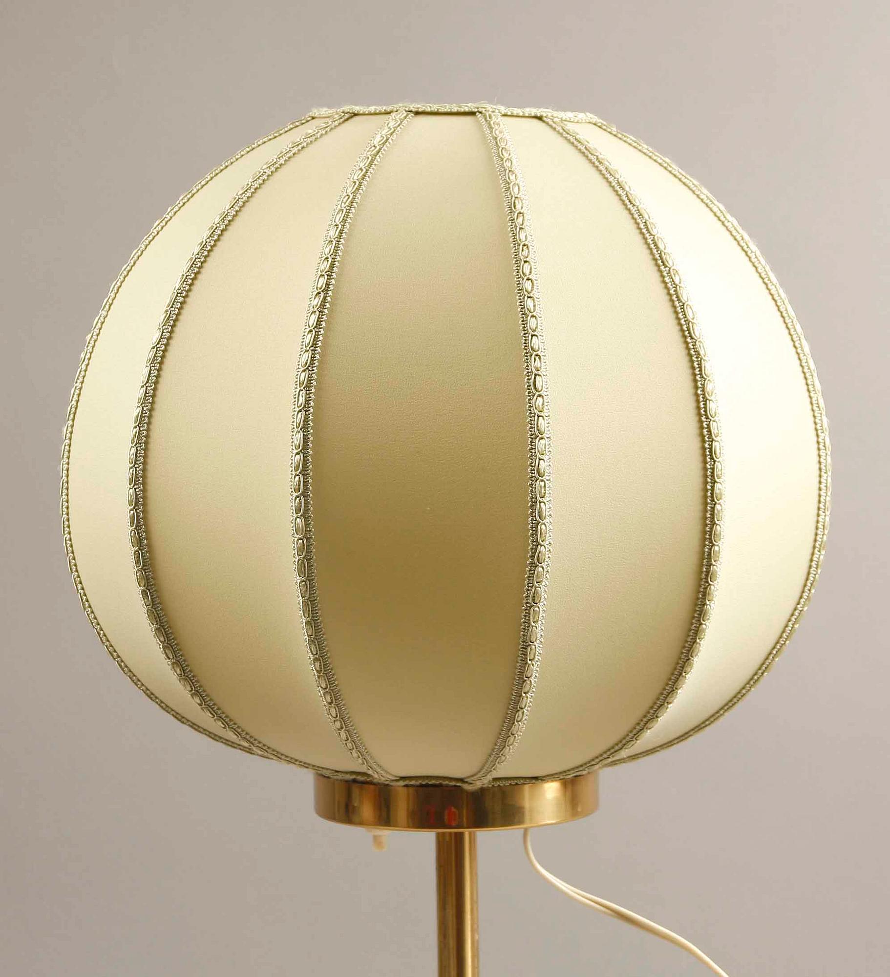 BORDSLAMPA, Firma Svenskt Tenn, modellnr 2349.