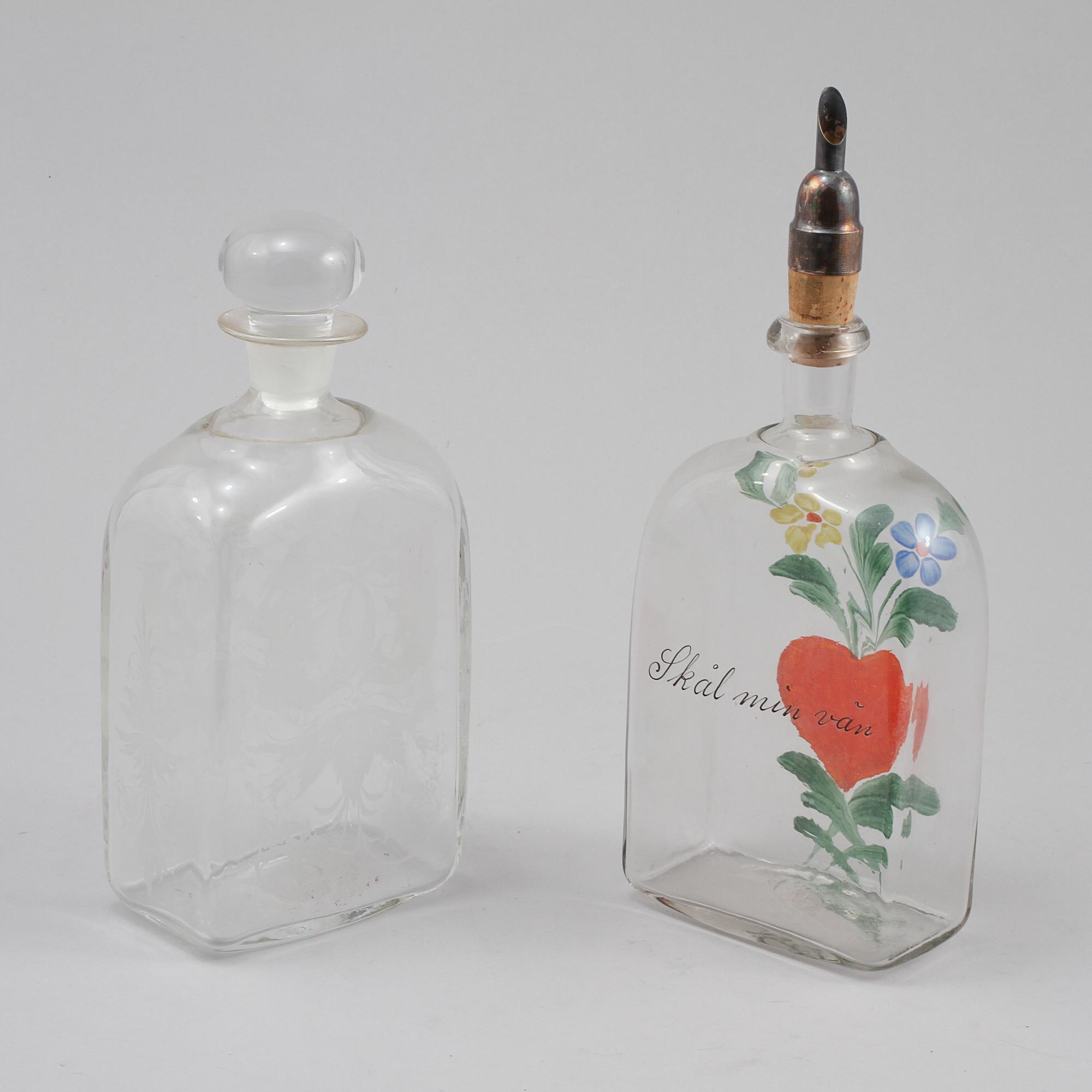 FLASKOR, 2 st, glas, 1900-tal.