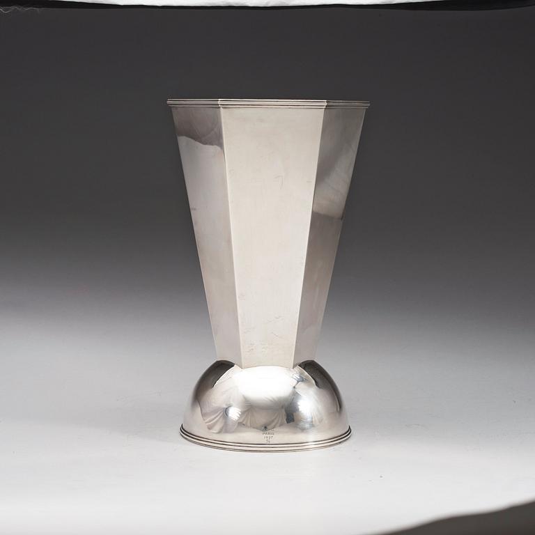 A Wiwen Nilsson sterling vase Lund 1961, also marked EXPO PARIS 1937 2/2.