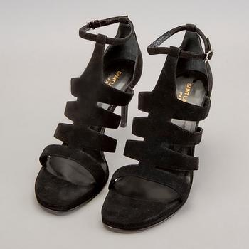Yves saint Laurent, skor ett par strl 39,5.