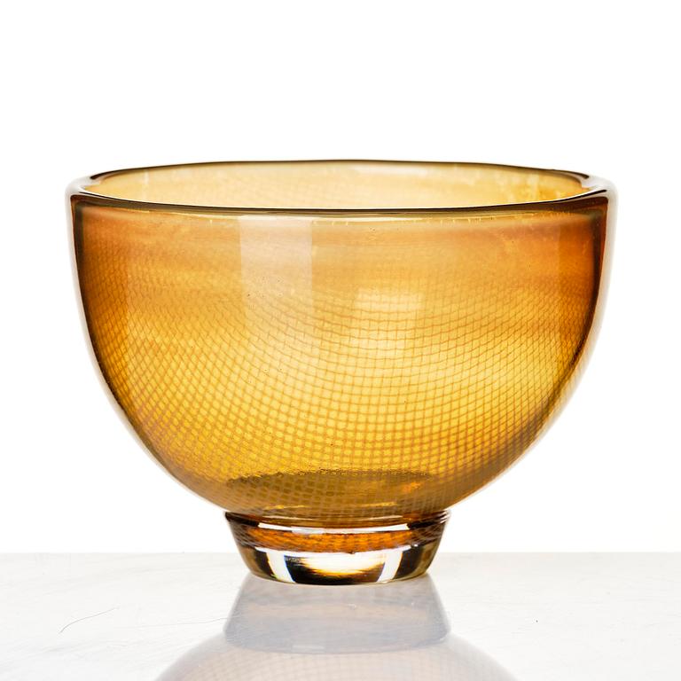 Sven Palmqvist, fyra delar, glas, Kraka, Orrefors 1940-50-tal, nr 34, 170, 359 samt en osignerad.