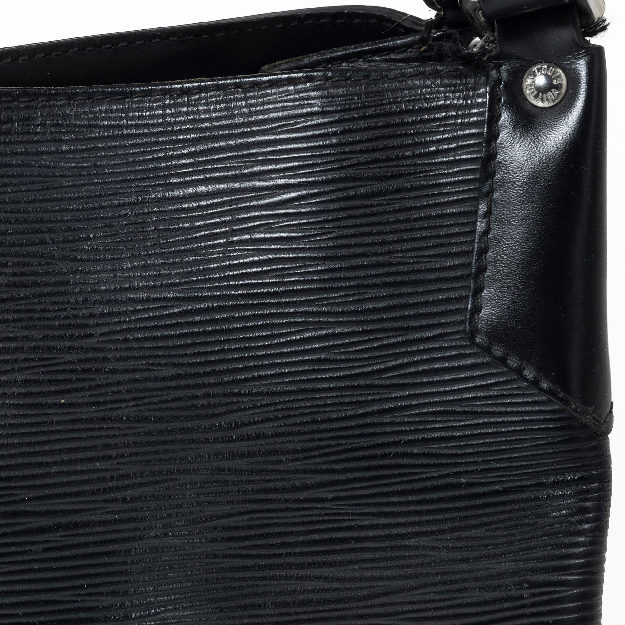 Louis Vuitton, Bag, "Mandara MM".