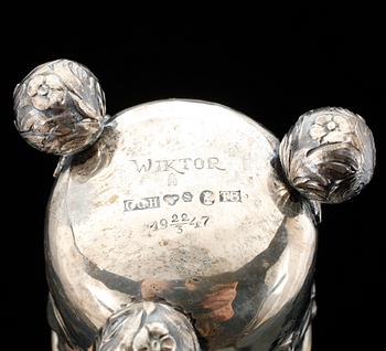 BÄGARE, silver, CG Hallberg, Stockholm, 1945. Vikt ca 400 gram.