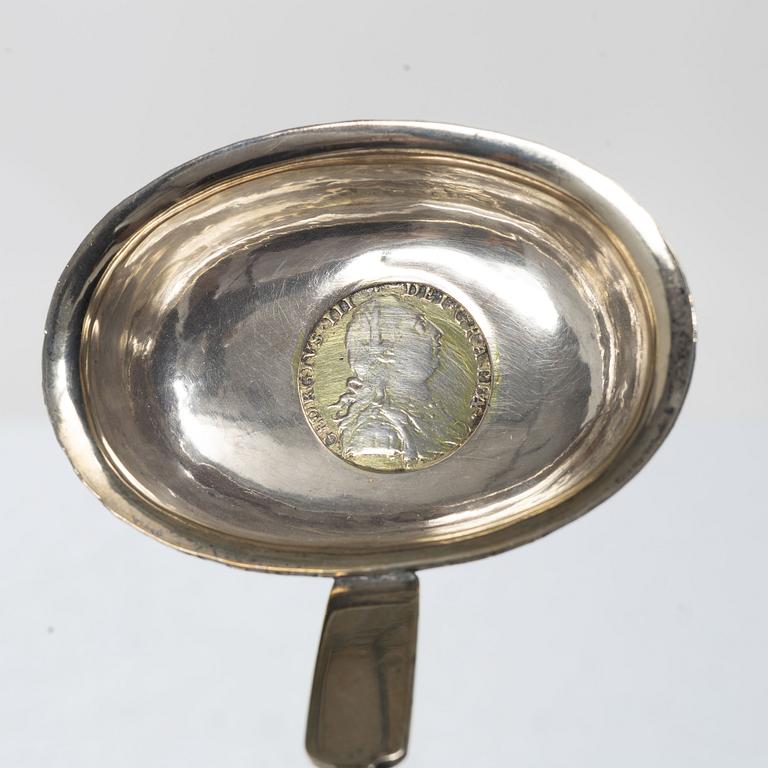 Cutlery, 30 pieces, silver, England and Sweden, including John Walton, Newcastle 1836.