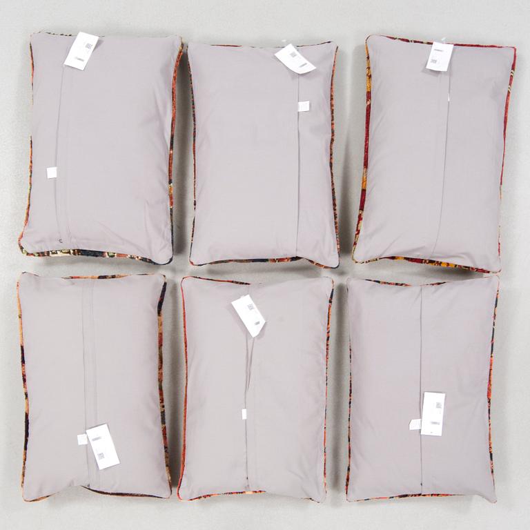 KUDDAR, 6 st, modern tillverkning av äldre mattor.