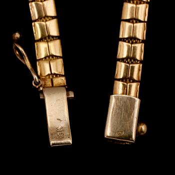 COLLIER, 18 k guld. Vikt ca 29 g.