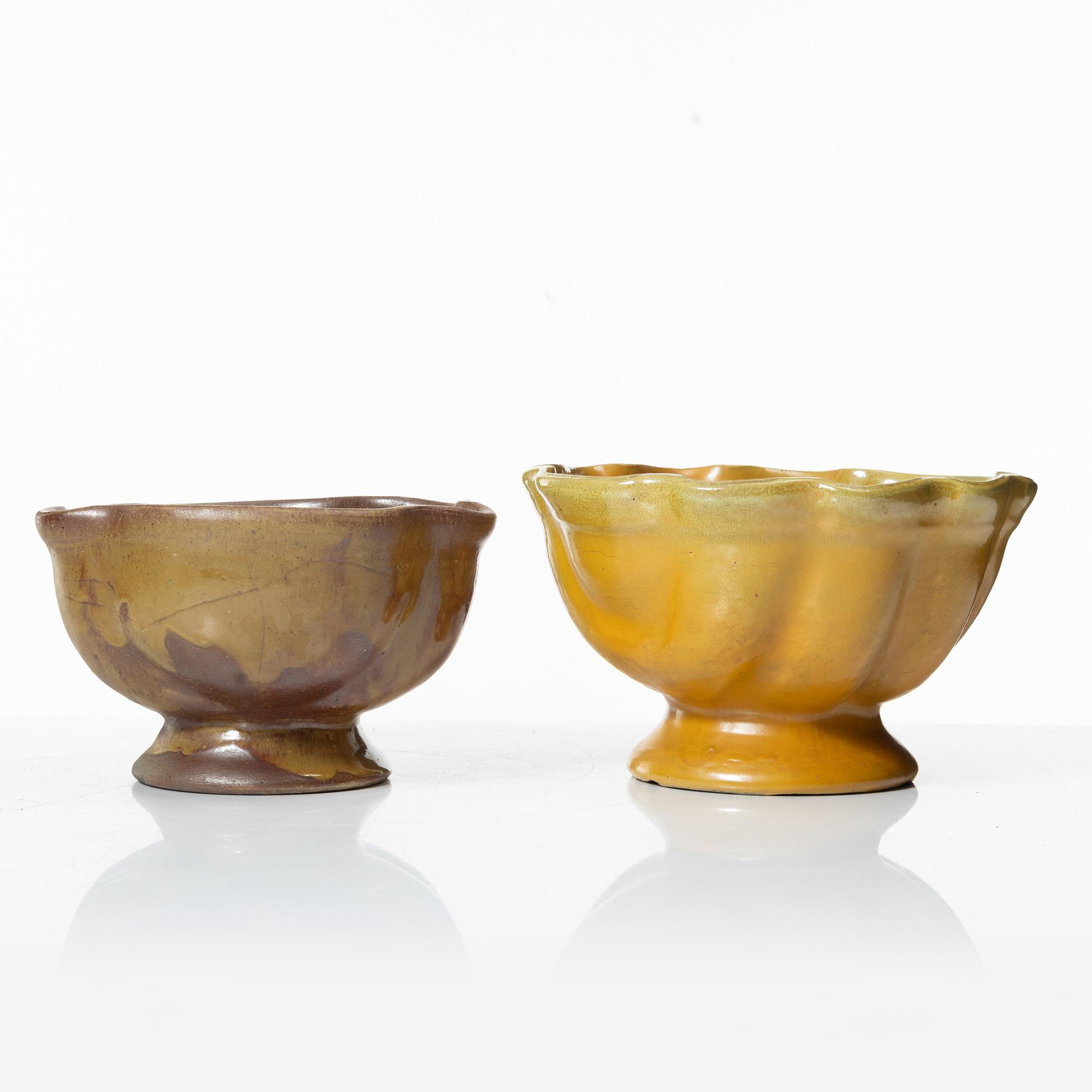 Allan Ebeling, skål med lock, och skålar, 2 st, glaserad keramik, Torshälla 1930-tal.