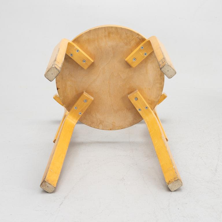 Alvar Aalto, stolar, 4 st, modell 69, Artek, Finland, 1900-talets andra hälft.