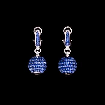 A PAIR OF EARRINGS, 18K white gold, sapphires. Zancan, Italy. Weight c. 15,7 g.