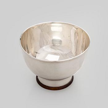 Tapio Wirkkala, a silver and teak cream jug and sugar bowl, Kultakeskus, Hämeenlinna 1959.