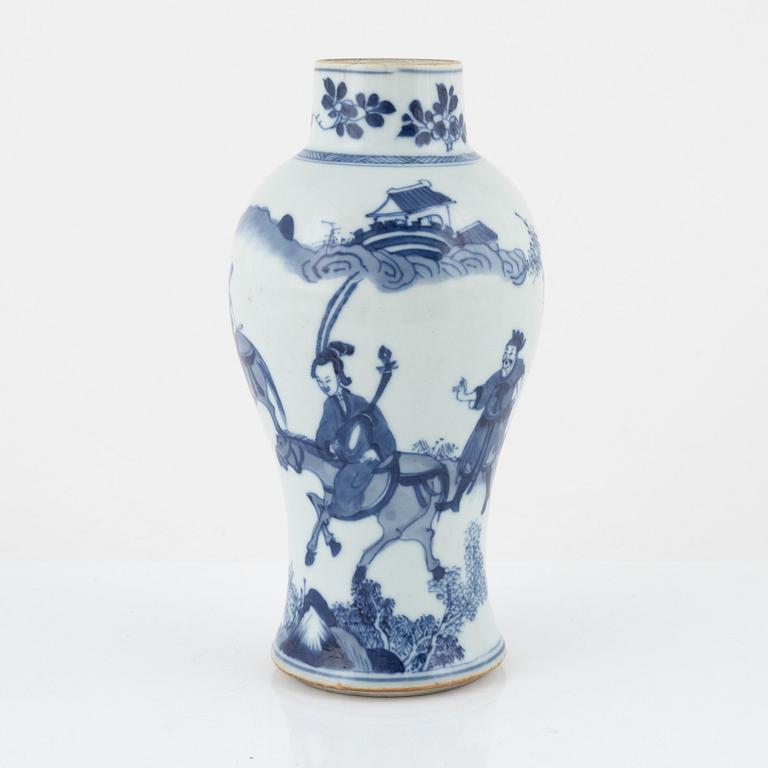 A blue and white vase, Qing dynasty, early 18th Century.