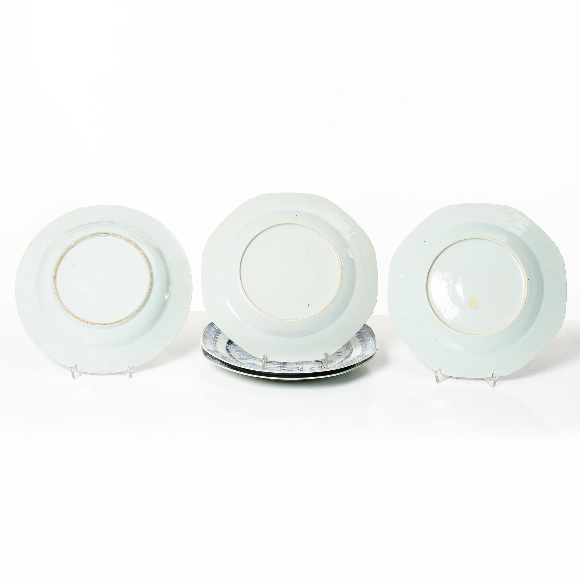 A group of seven Chinese blue and white porcelain plates and five dessert dishes, Qing dynasty, Qianlong (1736-95).