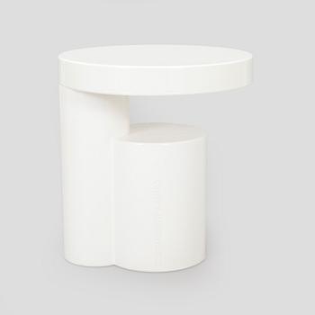 Eero Aarnio, pöytä "Piccolo", Artekno, 2010.