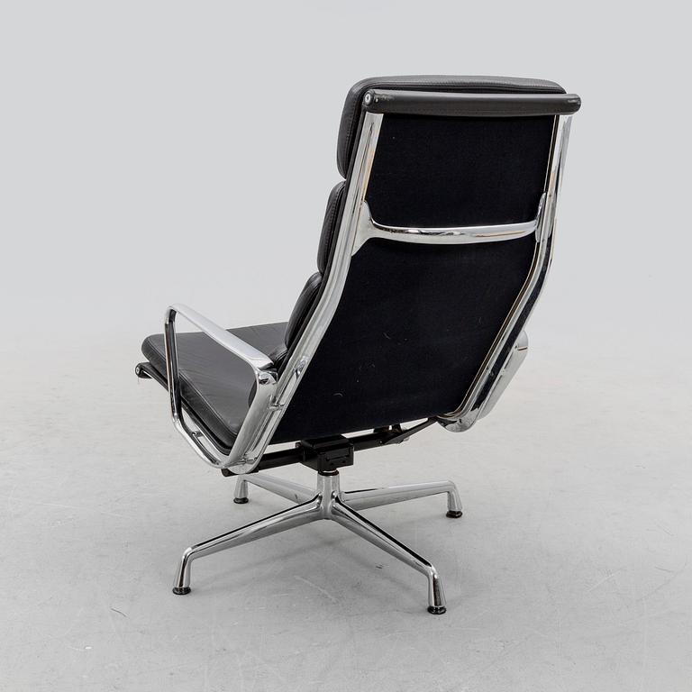 Charles and Ray Eames, stol "Soft Pad EA 222", Vitra sent 1900-tal.