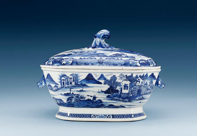 TERRIN med LOCK, kompaniporslin. Qing dynastin, Qianlong (1736-95).