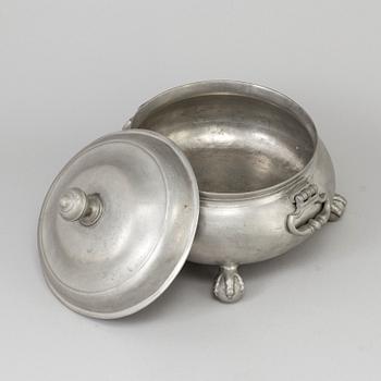 A pewter tureen by Carl Bröske, Stockholm, early 19th century.