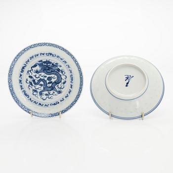 8 kuppia, 5 lautasta, posliini, Kiina, 1900-luvun alku.