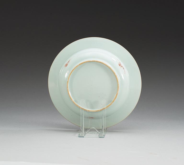 TALLRIK, kompaniporslin. Qing dynastin, Yongzheng (1723-35).