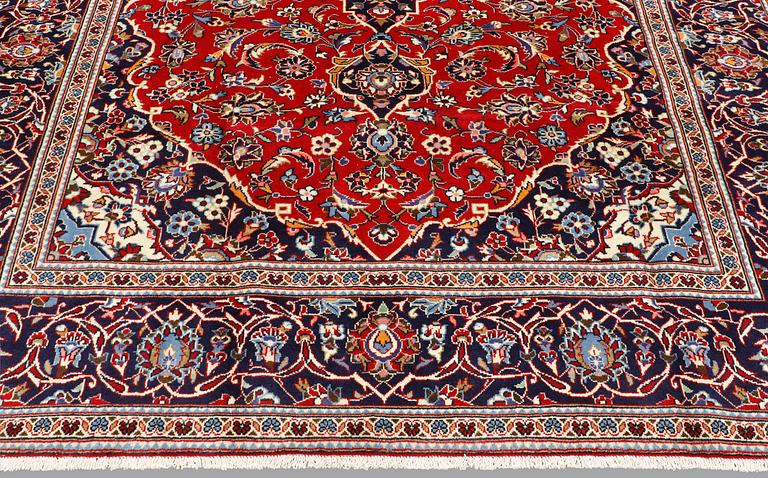 A carpet, Keshan, ca 297 x 198 cm.