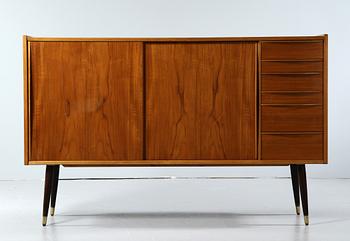 SIDEBOARD, Oscar Edv Ekelunds Snickerifabriks AB, Virserum, 1950-tal.