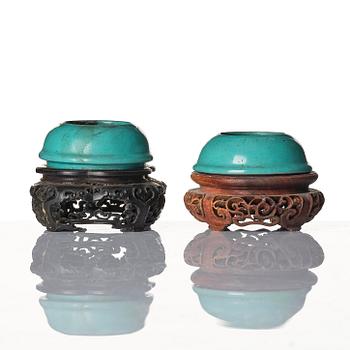 Two turquoise glazed water pots, Qing dynasty, 19th century.