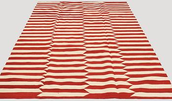 A carpet, flat weave,  slätväv, ca 290 x 205 cm.