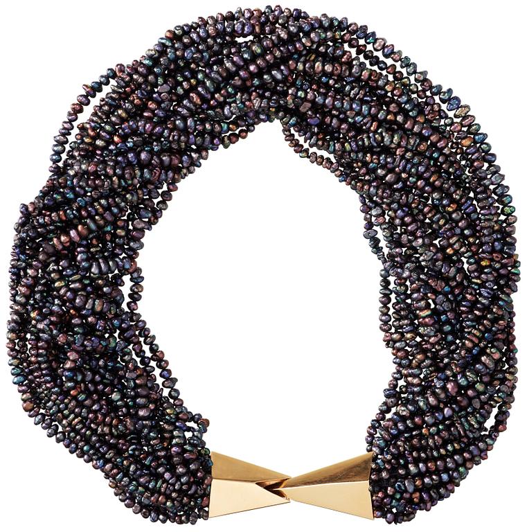 Kristian Nilsson, A Kristian Nilsson 18 k gold and black pearl collier, Stockholm ca 1988.