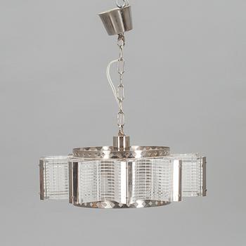 TAKLAMPA, vitmetall och glas, 1960-tal.